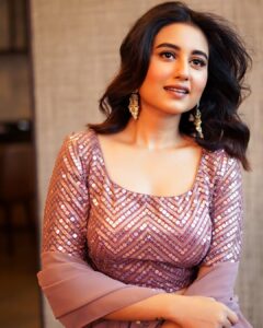 Actress Swastika Dutta HD Photos and Wallpapers March 2025
