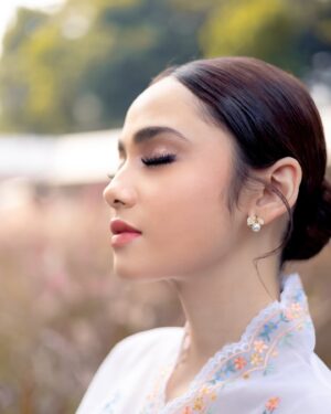 Syifa Hadju Instagram - Selamat Hari Kebaya Nasional🌸