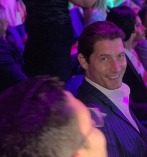 Tamara Dragičević Instagram - Happy ❤️😍🥳 
#40 
@petarbencina 
Juce napunio danas usao u 41. 😀