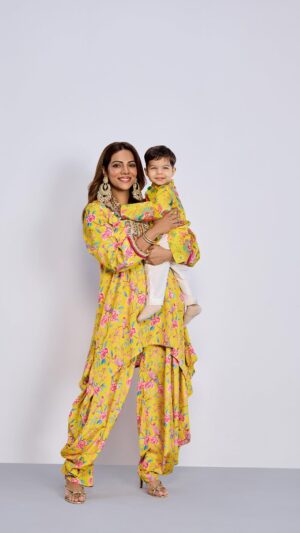 Tanvi Thakkar Instagram - Some things are just meant to be, like florals, fresh starts, & matching with my mini-me with fits from @nykaafashion 💖

Shop our looks:

💖 Look 1 –
On me:
Style Island, One Shoulder Crop Top
Style Island, Maxi Skirt

On Krishay:
The Lion and the Fish, Flower Print Shirt
United Colors of Benetton, White T-Shirt
Chicco, Dark Blue Trouser

💖 Look 2 –
On me:
Gajra Gang, Printed Kurta Dhoti Co-Ord Set 

On Krishay:
CASA NINOS, Kurta and Pyjama Set

💖 Look 3 –
On me:
ONLY, Blue Print Shirt
Cover Story, Brown Shorts

On Krishay:
CHERRY CRUMBLE BY NITT HYMAN, Floral Cotton Shirt
MINI KLUB, Blue Cotton Shorts

Shop now and Wear What’s Next with @nykaafashion 🛍️

#NykaaFashion #WearWhatsNext #SpringSummer #SpringTrends #Florals #TanviThakkar #Kidswear #Twinning

(Nykaa Fashion, Wear Whats Next, Spring Summer, Spring Trends, Florals, Tanvi Thakkar, Kidswear)