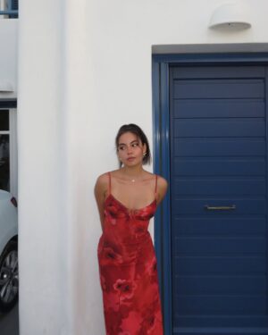 Tara Atalla Instagram - 🌹