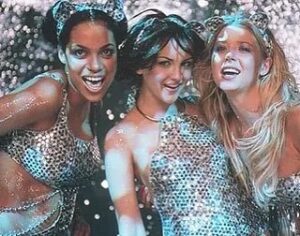 Tara Reid Instagram - GUESS WHAT!? Josie & The Pussycats is now streaming on @amazonprime @appletv @peacock 😻😻😻 

@universalpictures 
@itsparkerposey 
@alancummingreally 
@rachaelleighcook 
@rosariodawson