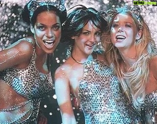 Tara Reid - 4.5K Likes - GUESS WHAT!? Josie & The Pussycats is now streaming on @amazonprime @appletv @peacock 😻😻😻
@universalpictures
@itsparkerposey
@alancummingreally
@rachaelleighcook
@rosariodawson
