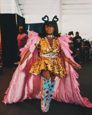 Tarriona Ball Instagram - Daddy would be proud 🥹 Jazzfest 2025 Thank you @mzbeejoness @thamakeupartist @nolafashionfreak  for getting me together for such a special day!!!