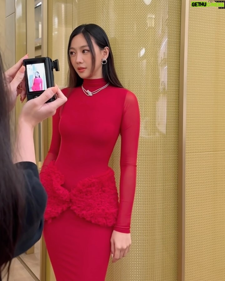 Tasha Low - 9.7K Likes - ♥️♥️ @cartier #CartierNatureSavage #CartierHighJewelry #CartierSingapore