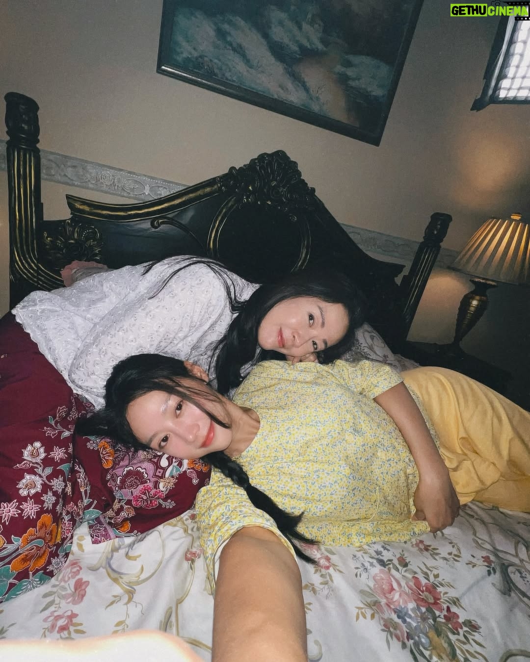 Tasha Low - 33.9K Likes - 和 Nya Nya 每一刻都好珍貴 💜