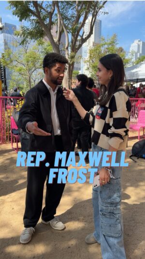 Taylor Lorenz Instagram - Got to chat with Rep. @maxwellfrostfl about free speech and how he’s working to protect civil liberties, LGBTQ expression, and kids’ ability to speak and connect online!! 🔥🔥🔥 (at @berniesanders @repaoc’s Stop Oligarchy tour in LA)
