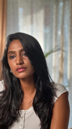 Teja Venkatesh Instagram - I’ve been using the Garnier Vitamin C Serum, and I have to say—it’s a total game-changer! If you struggle with dull skin or dark spots like I do, this serum is a must-try. Packed with Vitamin C, it helps brighten the skin, evens out the tone, and leaves you with that fresh, Radiant look. 

The best part? It’s super lightweight and absorbs quickly, so no sticky feeling! With regular use, my skin feels smoother, fresher, and so much more radiant. If you’re looking for an easy way to get that natural shine, this one’s for you!

@garnier india 

#SerumForBrightSkin #BrigthenYourRoutine #GarnierVitaminCSerum #Skincare #Garnier #GarnierIndia #Serum #ad