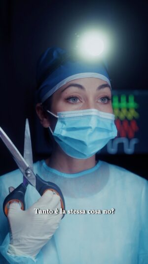 Tess Masazza Instagram - Io dopo aver visto 25 stagioni di Grey’s Anatomy. 
#SonoLadottoressaSheperd 

Riprese di @_matteomartinez_ 
#greysanatomy #dottoratranamore #doctorhouse