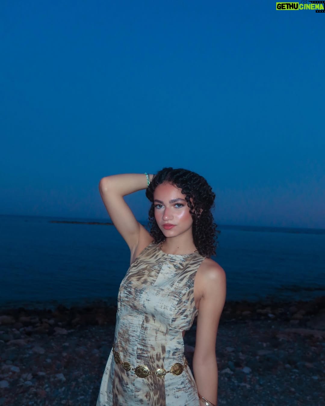 Thalia Elansari - 27K Likes - 🔹