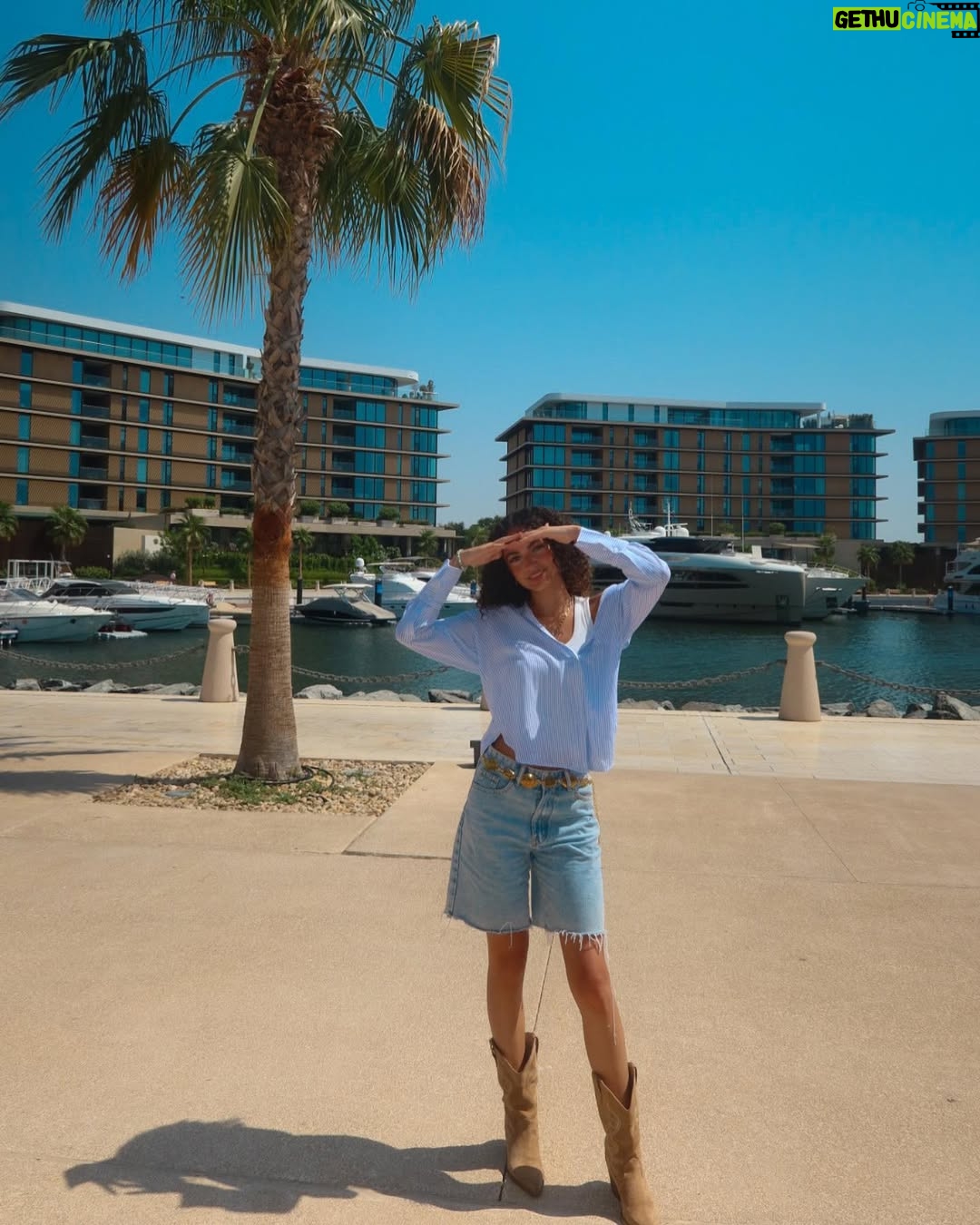 Thalia Elansari - 28.1K Likes - 🌴