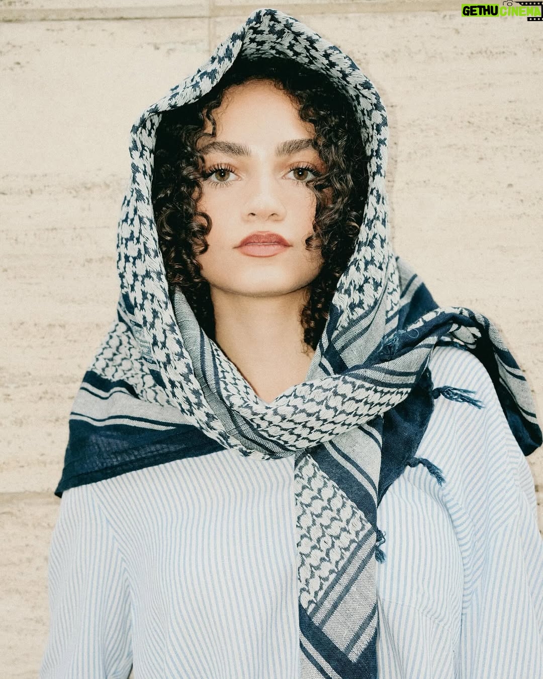 Thalia Elansari - 11.8K Likes - @thalia_elansari x SEP
📷 @lsampa 
The Mary Cotton Keffiyeh Blue