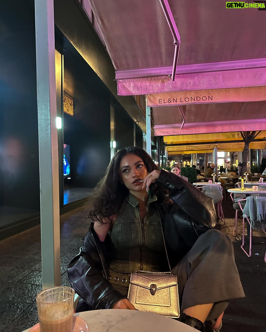 Thalia Elansari - 17.4K Likes - Late night post