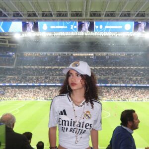 Thalia Elansari Instagram - “What’s the offside rule”
