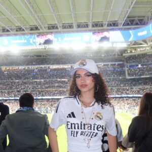 Thalia Elansari Instagram - “What’s the offside rule”