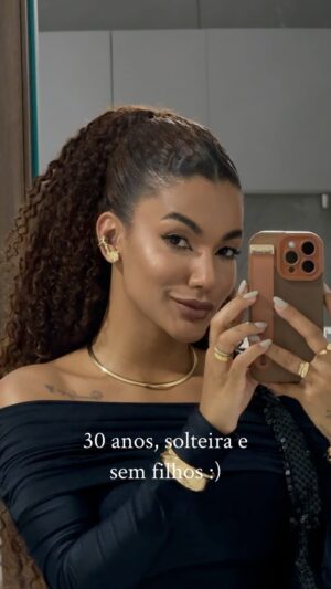 Thauny Raquel Instagram - Bem triste graças a Deus 😁😌
Como as pessoas imaginam X como realmente é 🤭

#pov #viral #frase #reels #frases #thuanyaconselha