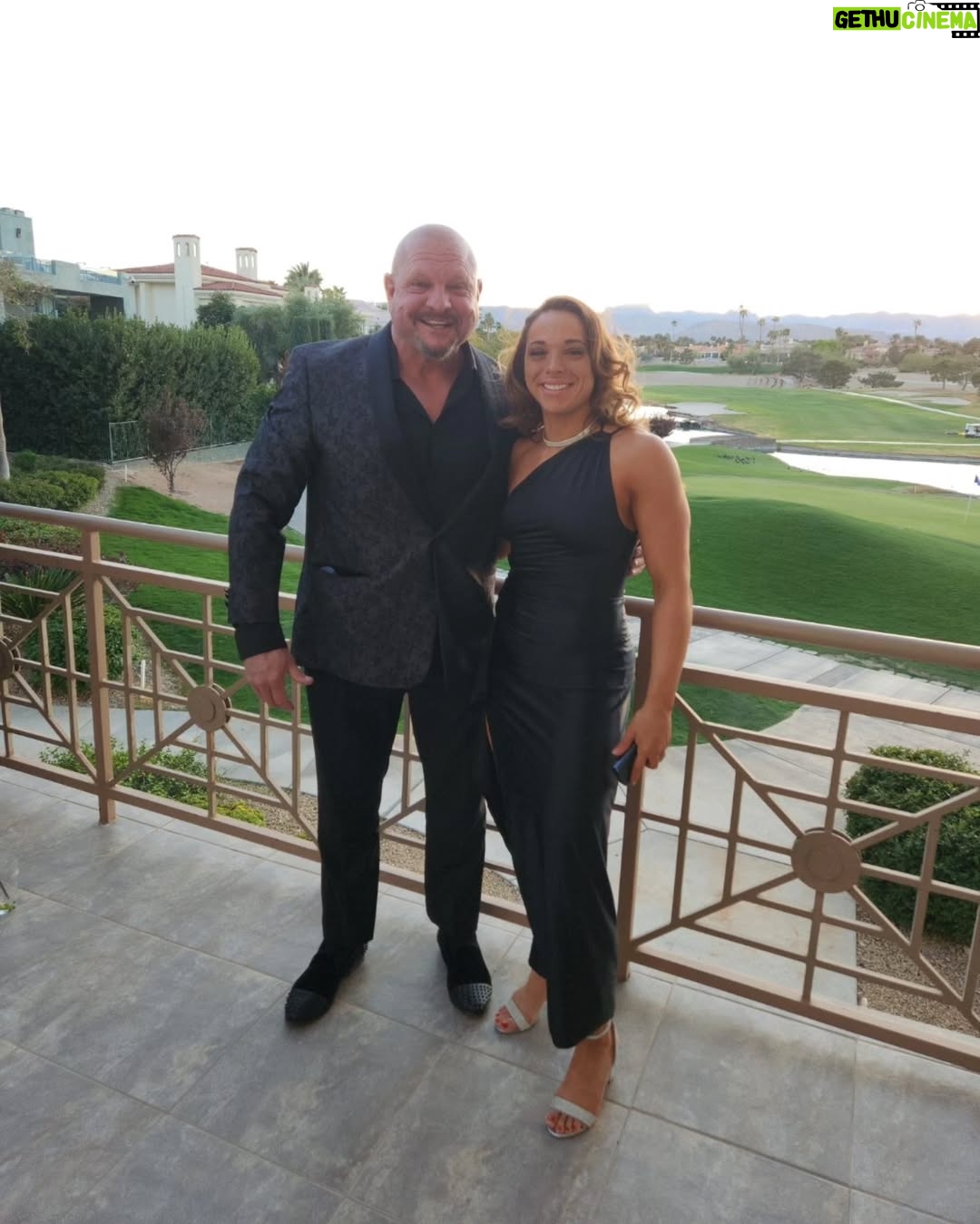 Theresa Serrano - 19.4K Likes - Congratulations to @samanthathebomb and @kingricochet š we love you both