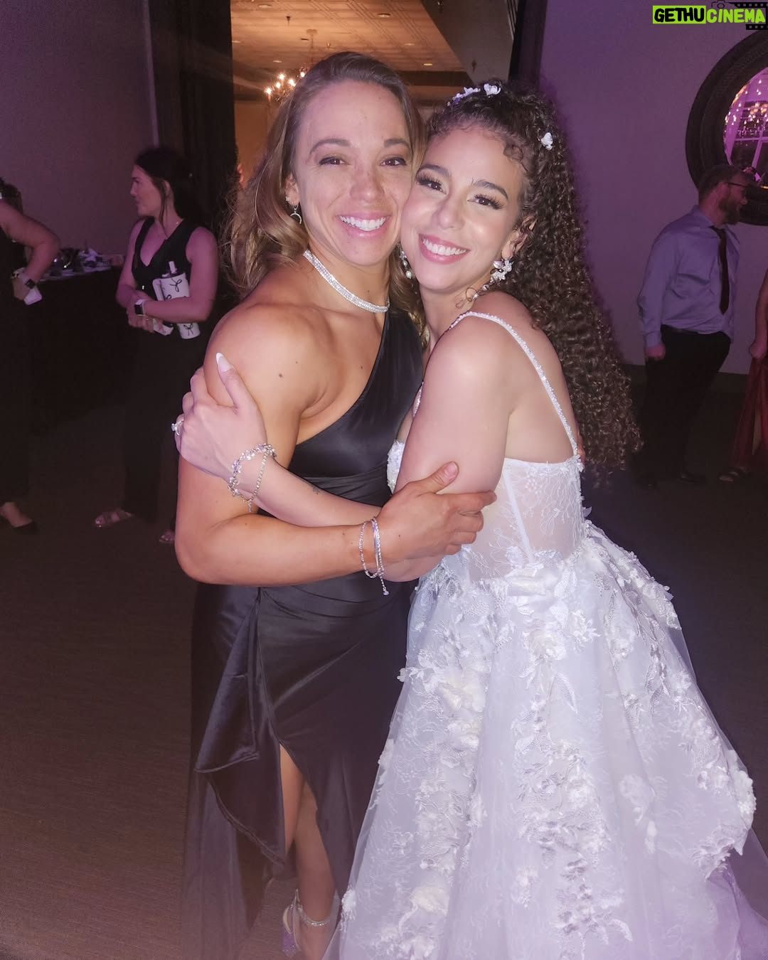 Theresa Serrano - 19.4K Likes - Congratulations to @samanthathebomb and @kingricochet š we love you both
