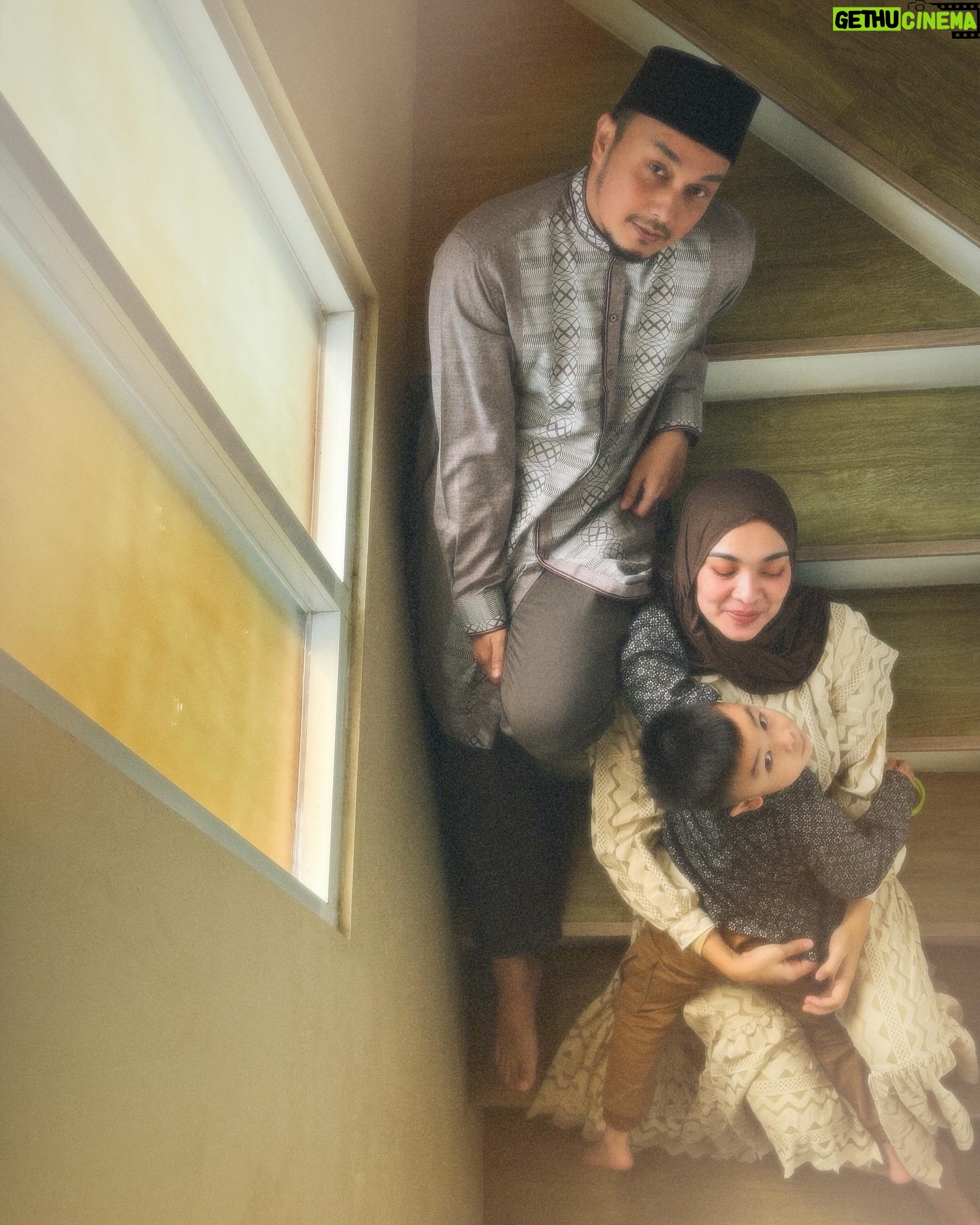 Tika Bravani - 4.3K Likes - Taqobalallaahu minna wa minkum, selamat Idul Fitri, mohon maaf lahir batin 🙏🤍