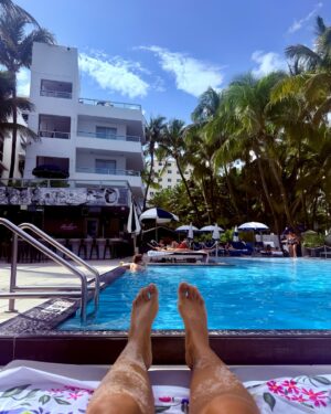 Tilsa Lozano Instagram - ✈️🔆
 #tilsa #traveling #miami #dump