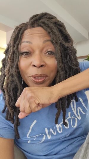 Tina Lifford Instagram - My childhood memories of my parents stretching a dollar remind me that a lack of money doesn’t guarantee unhappiness. 

My parent’s response to money challenges taught me resilience, ingenuity, and determination. I’m not afraid of hard times or loss because I’ve experienced them numerous times. 

We are made stronger every time we encounter a challenge and face it. That’s how strength-building works.  Things, and, sadly, even people, come and go.  But everything works out when we choose to see life as a partner, not an enemy. 🌈 

Embrace your inner strength and give yourself room to say “yes” or “no” as you design a life that matters to you. 

#InnerFitness #ThisShiftWork #Therapy #LifeCoach #StrengthBuilding