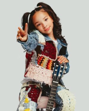 Tiny Harris Instagram - How my lil superstar @heiressdharris is growing up on me so fast. Tomorrow she is will 9 & what can I say.it was one of the greatest,Blessings when I had u at such my mature age but I wouldn't wanna know life without her!! I'm the proudest mom of all my amazing kids! Just call us the New Jackson 5 baby cause we on our way!!! We turning up for u tomorrow & this weekend. #AnythingForMySunshineOnA CloudyDay #HeiressTurning9  @badgal_layyyy slayed her hair per usual thx to my girl Val frm @clayluxurykids & @goldmunke with the dope fits! 
@hauseofglam @morrisde  #GodsBlessing