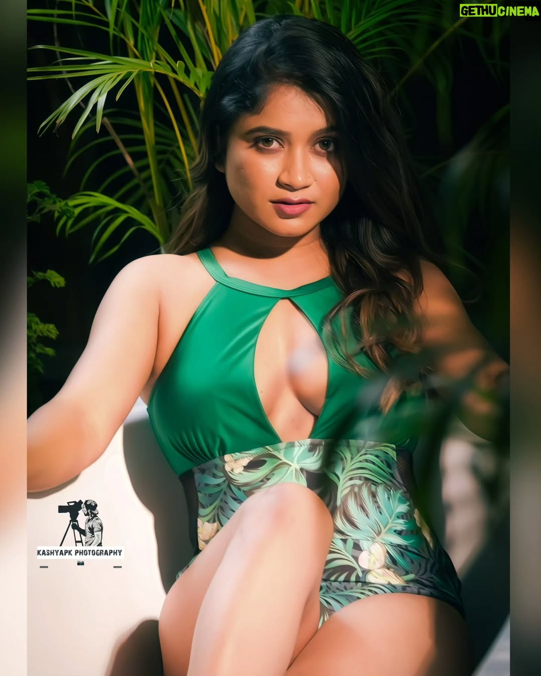Tithi Ghosh - 1.6K Likes - Green vibes only 💚🌿
Model - @tithi__ghosh__
Makeup & hair stylish 💄 - @pujadas_makeupartist
#explorepage #sonyalphasclub #sonyalpha #instagood
💤
