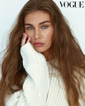 Trejsi Sejdini Instagram - I’m so happy to share with you this amazing project I’ve been working on for this past month! I am extremely grateful and happy! Thank you @vogueturkiye for this wonderful opportunity 💕 
Feeling honored and blessed @voguemagazine 💕
Photographer: @klevinhalili 
Fashion Editor: @nilufersatorius 
Makeup: @babimoura_beauty 
Hair: @shani.gottlieb 
Lighting: @jeskridge @klevinhalili 
Studio: @vault_place
Outfit : @balenciaga @prada 
Outfit:  Torius