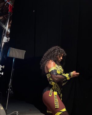 Trinity Fatu Instagram - Proceed with caution ⚠️ #smackdown #wwebologna 
Gear @usamaishtayofficial 
Hair @vixvixens @shamrockin77 
Coat @starrland