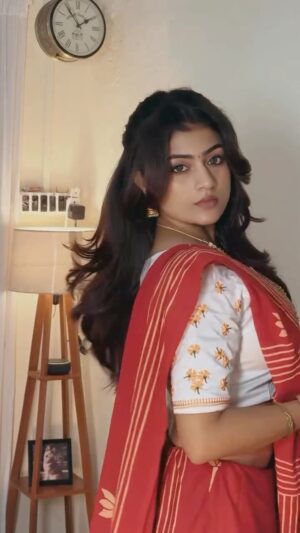 Triparna Dey Instagram - বাঙালী আর শাড়ি 🫶🏻