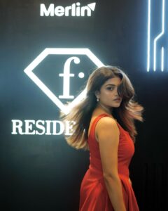 Actress Triparna Dey HD Photos and Wallpapers October 2025