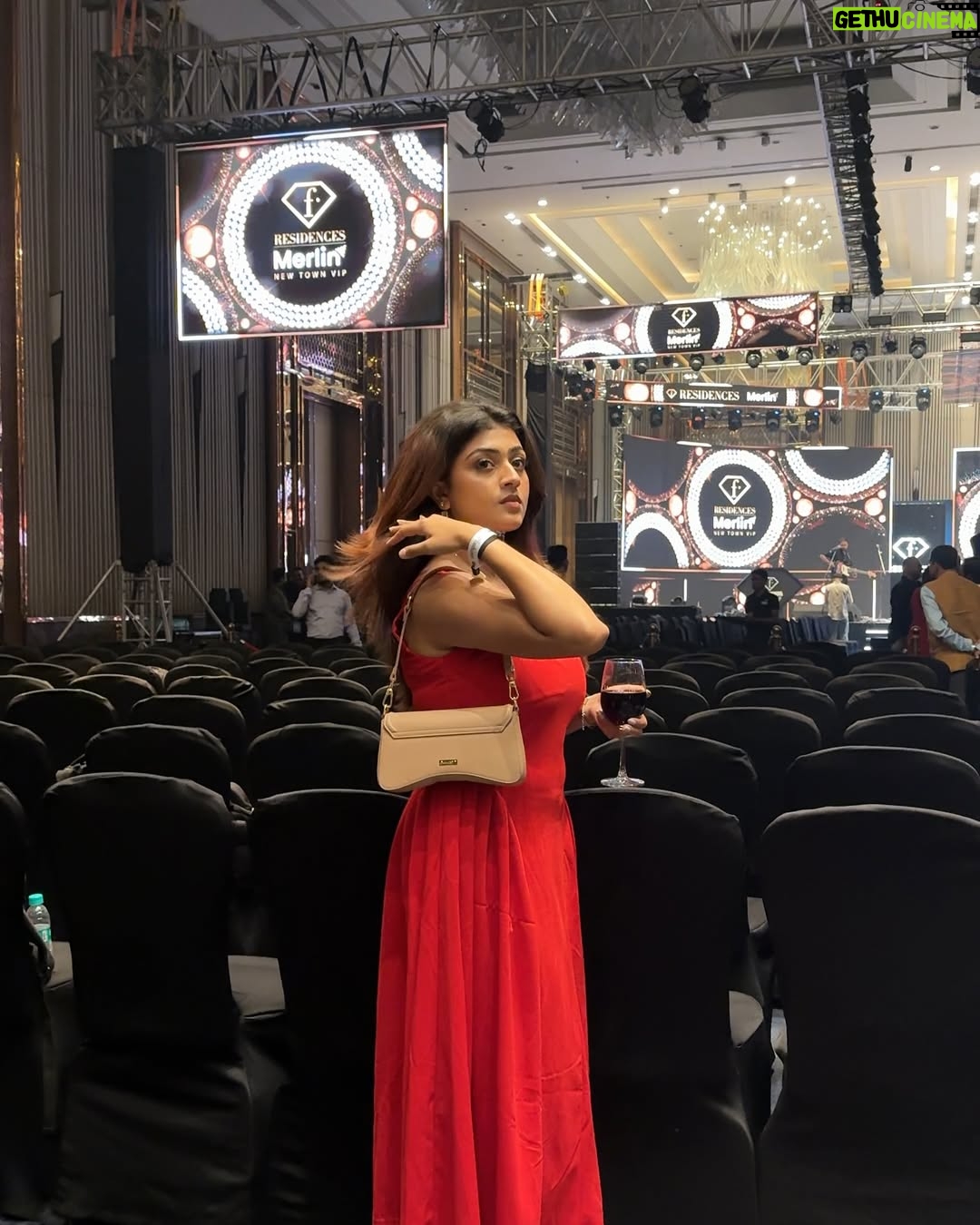 Triparna Dey - 8.7K Likes - Merlin Group brings F Residences, Kolkata’s first-ever branded luxury residences inspired by the world of high fashion and glamour, in an exclusive partnership with global lifestyle and fashion media giant Fashion TV (FTV).
#shoutout
#fresidences #fresidenceskolkata #fashionmeetsluxury #firsttimeinkolkata #firsttimeineasternindia #merlingroup #merlinprojects #merlinprojectskolkata #merlinhomes