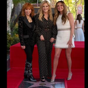 Trisha Yearwood Instagram - Thank you to the @hollywoodchamberofcommerce for the honor of receiving my very own star on the @hwdwalkoffame! GratefuI to share this day with my husband, my family and friends, my fabulous TeamTY (that includes my hardworking crew and the loyal friends who’ve been coming to my shows for all these years!)! Having my buddies @reba and @carlypearce stand by my side during this special moment was icing on the cake! @codyalan, you are the best master of ceremonies! You’re all stars in my book! xo ⭐️