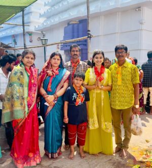Trupti Mirambika Instagram - Jay Maa Mangala 💛🙏✨
#instagood #instagram #creator #love #prayer #maaa❤️