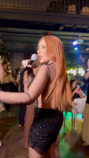 Tunzale Instagram - EÅqin ĆnvanÄ±š§”š @cavid_shakhbazbekov
dress @dentelle_couture š§”
makeup /hairstyle @stilistsabir_ š§”
jewellery @takhmaly š§”
favorite place @mydom_u_nargiz š§”
hairstyle/haircut/haircolor @faridbagirovofficial @roman_m_official_ @haircolor.lala