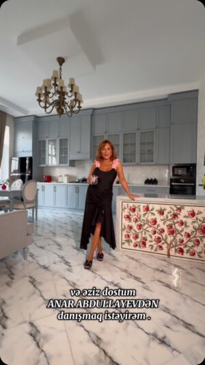 Tunzale Instagram - @ancho.designgroup iÅinizdÉ hÉmiÅÉ mükÉmmÉlsiniz š
š 994502553596
my look @lali_rustamova @house_oflali
hairstyle @stilistsabir_