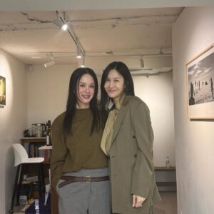 Uhm Jung-hwa Instagram - 🙌🏻💗💗💗 지온이가 안아주면 고모는 녹아요 ,,