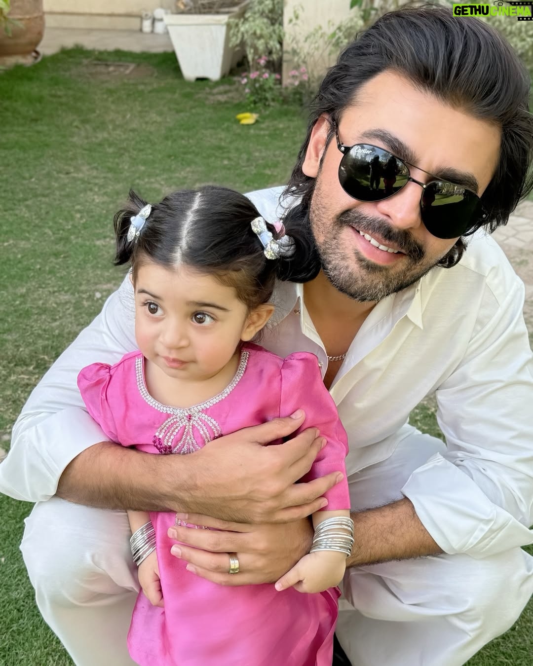 Urwa Hocane - 679.7K Likes - Meinu Sab Mileya ! 🩷 Alhamdulillah
Eid Mubarak from Us !