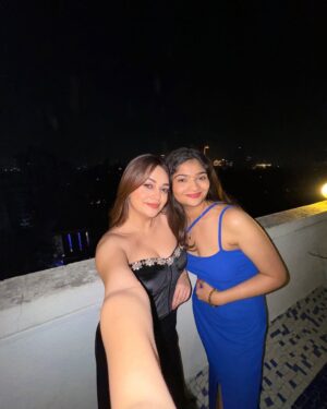 Vaishnavi Prakash Instagram - Happy new year from me and mine ✨❤️

Hope this year turns out to be everything you wish for 🫶🏻

Wearing @cherrify.me 🤍

#velvetszn #happynewyear #2025 #newchapter