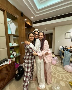 Vaishnavi Prakash Instagram - This year taught me that happiness is not an outcome.
It’s found in small moments, gratitude and connection. Thank you for all the lessons, the love, the laughter, the challenges. Closing the book on 2024- let the new adventure begin 🫶🏻✨

#farewell2024