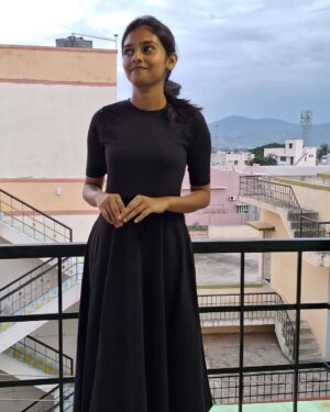 Vaishnavi Vaish Instagram - Life's too short for boring outfits (⁠◔⁠‿⁠◔⁠)