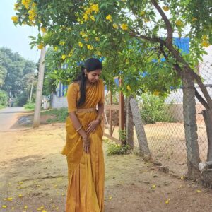 Vaishnavi Vaish Instagram - Forever in love with this traditional attire💛💫✨