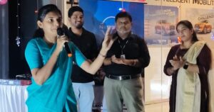 Vaishnavi Vaish Instagram - மகளிர் தினத்தை முன்னிட்டு EVM NISSAN SHOWROOM இல் நடைபெற்ற நிகழ்ச்சியில் சிறப்பு விருந்தினராக கலந்து கொண்டு சிறப்பித்த தருணம்… @evmnissancoimbatore 

#womensdaycelebration #nissanshowroom #guestofhonour #womenempowerment