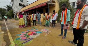 Vaishnavi Vaish Instagram - தமிழர் திருநாளாம் பொங்கல் பண்டிகையை முன்னிட்டு தமிழக வெற்றிக் கழகம் ❤️💛❤️சார்பாக நடைபெற்ற கோலப்போட்டி…. 

#tvk #tvkvijayhq #bussyanand #pongal #pongalcelebration #koolam #tamilnadu #coimbatore #coimbatorenorth