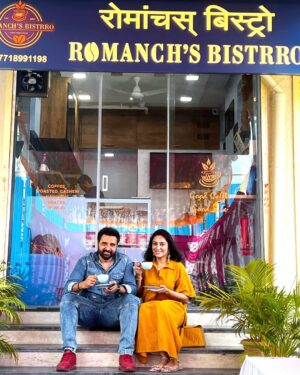 Vandana Lalwani Instagram - And it’s finally here!!! @romanchsbistrro is now open!!! 🥳

Biggest shoutout & tightest hug to our dearest @romanchmehtha for turning his dream into reality!
Super proud of you!! 🫶

May this new venture be as amazing & happening as you are! Cheers to great vibes, good food & lots of success coming your way!