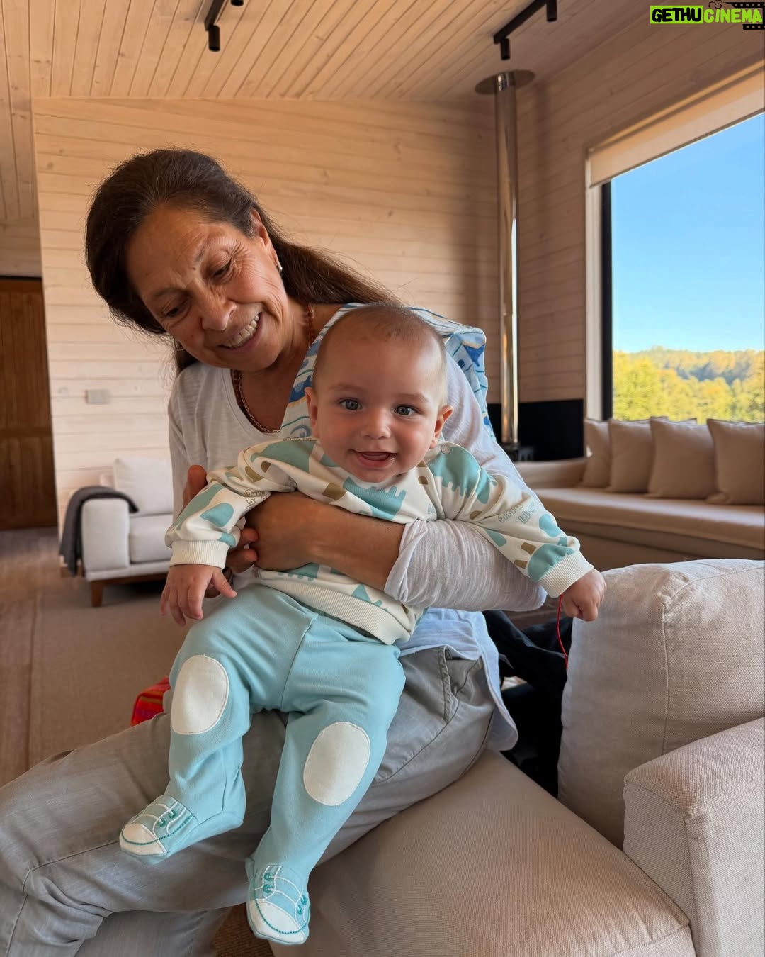 Vanesa Borghi - 17.6K Likes - Nuestros últimos días en el sur …