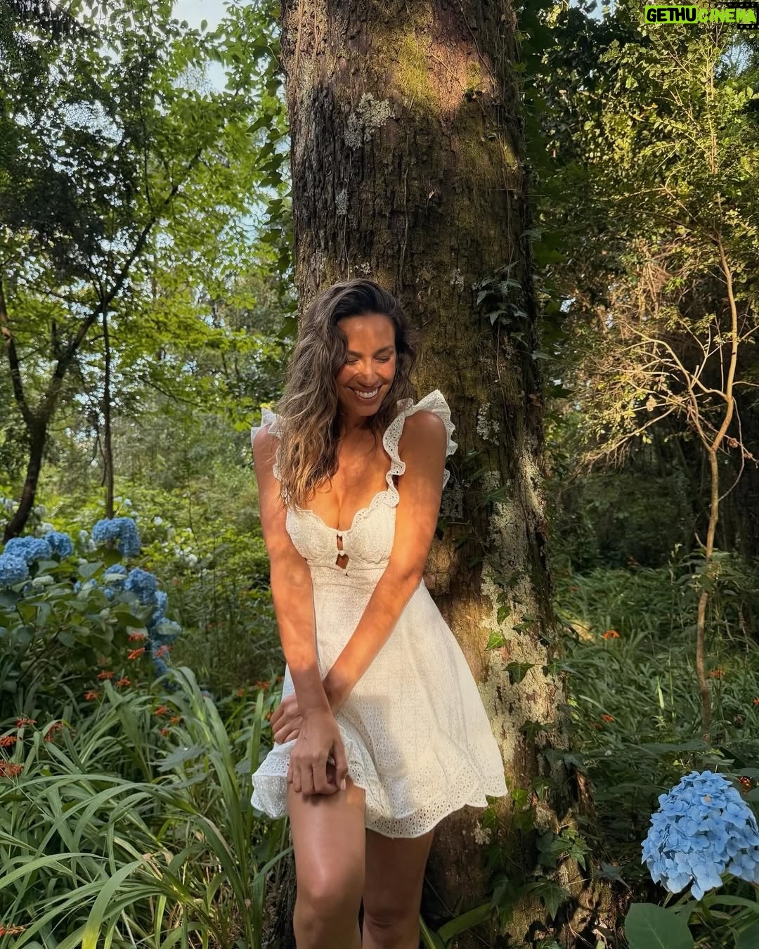 Vanesa Borghi - 6K Likes - 🌳 🏝️ ☀️ 🌊 💕
Look de verano @camilacoelhocollection para @revolve