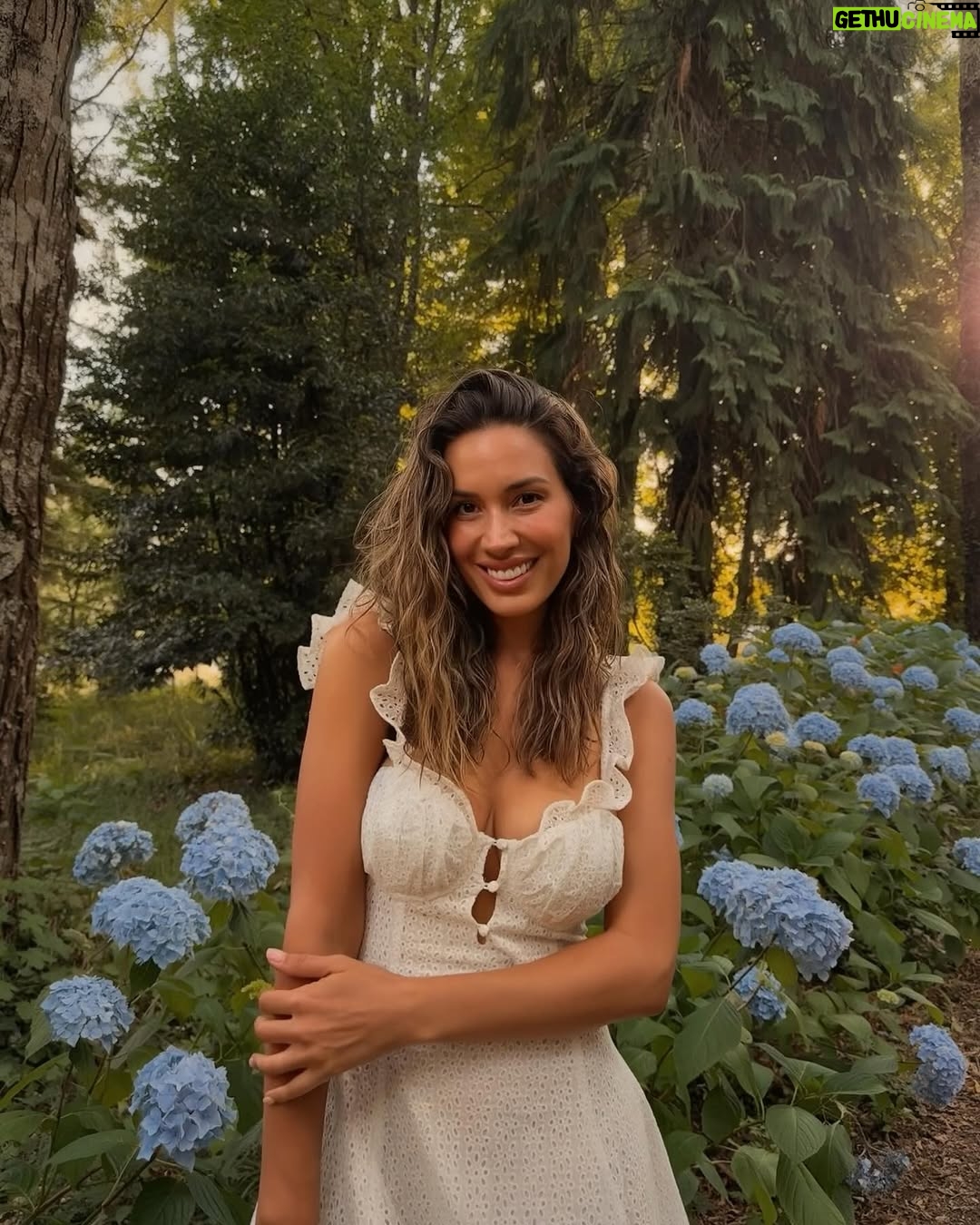 Vanesa Borghi - 6K Likes - 🌳 🏝️ ☀️ 🌊 💕
Look de verano @camilacoelhocollection para @revolve
