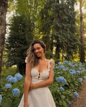 Vanesa Borghi Instagram - 🌳 🏝️ ☀️ 🌊 💕 

Look de verano @camilacoelhocollection para @revolve