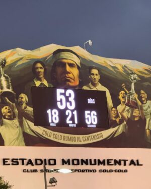 Vanesa Borghi Instagram - Un día podemos estar en la Gala y otro en el estadio, así somos nosotros…

Ayer por primera vez fue al estadio! La pasó bien, eso sí fuimos sólo un tiempo porque ya era tarde para él y estaba cansado, pero no lloró y estuvo tranquilo. Cuando sentimos que había mucho ruido usamos los audífonos y nos funcionó super .

Ustedes creen que el gordito será del Colo o de la Cato como @cgarcesghisolfo ?